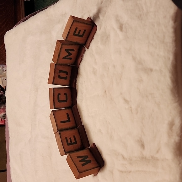 VINTAGE  wood  welcome  decor Other - VINTAGE  HANDMADE  WOODEN   " WELCOME "  BLOCKS.